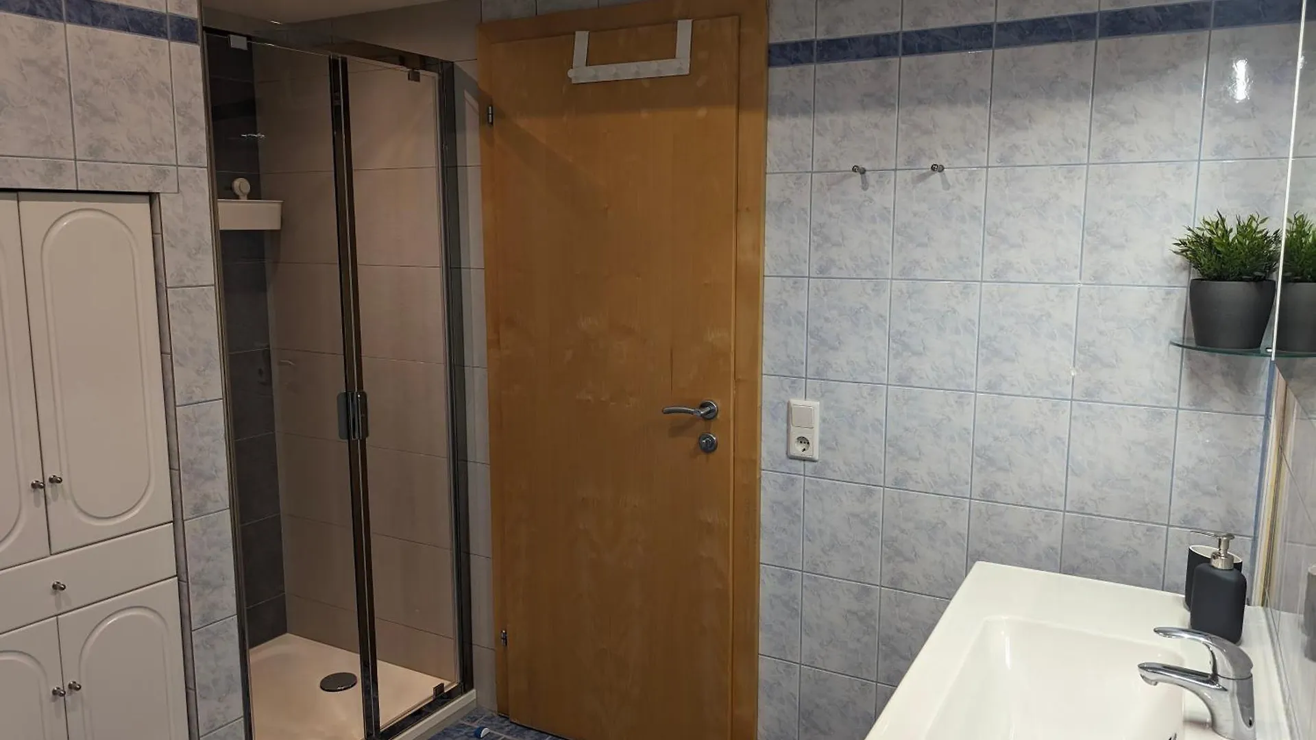 Ruhige 3-Zimmer-Wohnung Am Stadtrand Mit Bergblick Salzburg Apartment